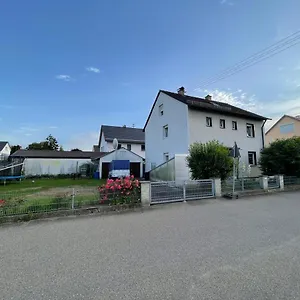 ferienwohnung-mit-kche-groem-garten-und-terasse.com-bavaria.com/